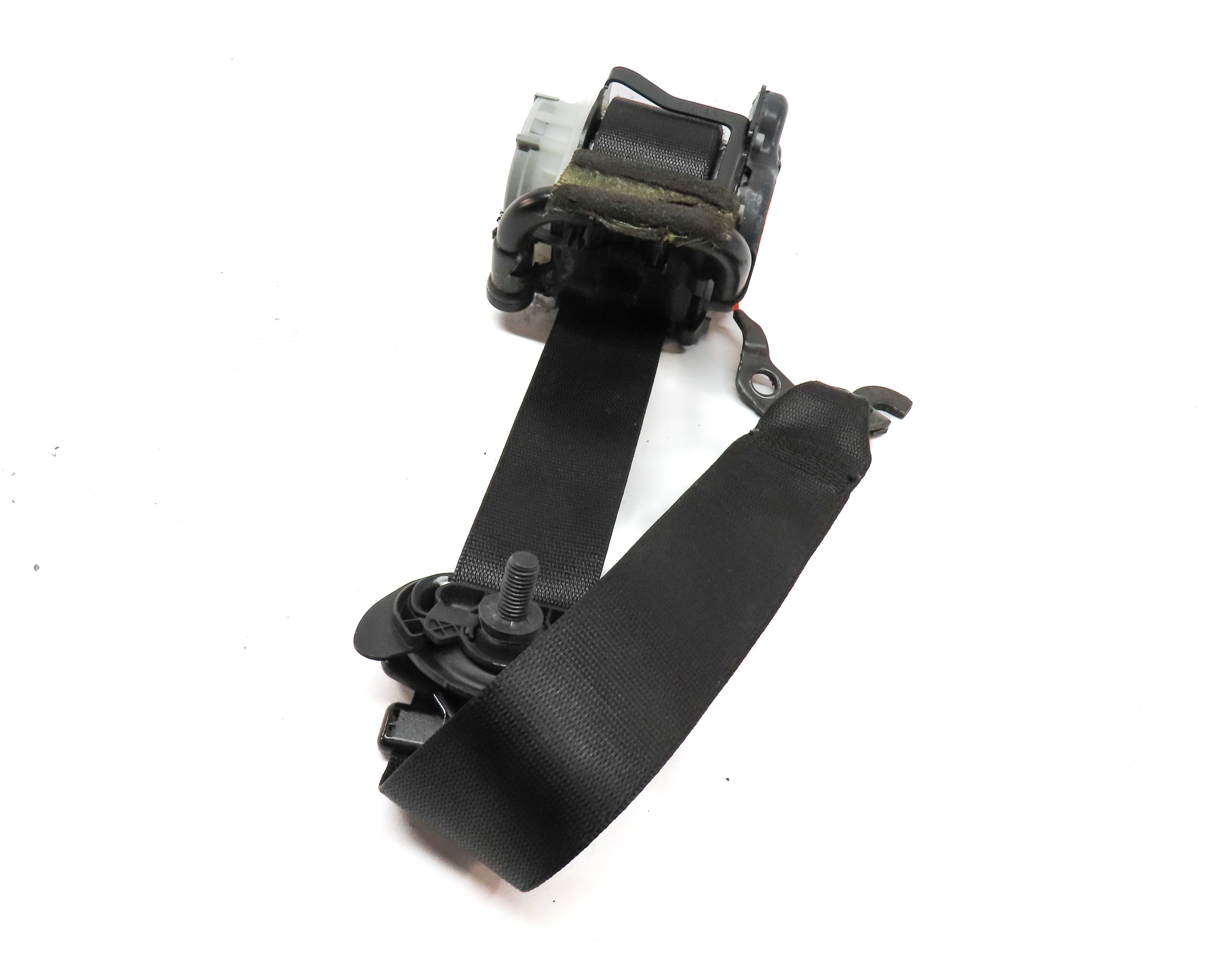 11-18 BMW X3 X4 (F25 F26) LEFT FRONT DRIVER SEATBELT BUCKLE RETRACTOR (BLACK) — exact item pictured